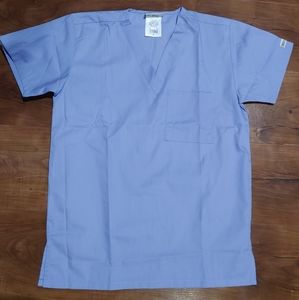 Uniform Advantage Scrub Top